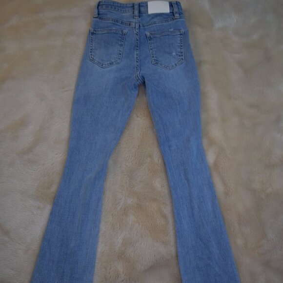 KatieJ NYC Girls Flare Bootcut Jeans Size 7/8 Blue High Rise Distressed Denim - Picture 3 of 10